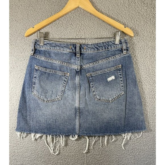 Free People High Rise Button Fly Denim Distressed Mini Jean Skirt Size 29 - Picture 3 of 10